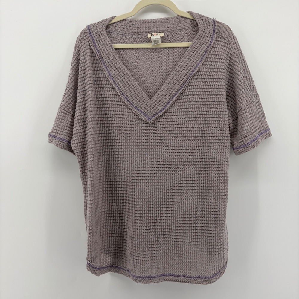 BiB! Women's Purple Waffle Knit V Neck Short Sleeve Top Size‎ Medium